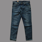 Generic Men's Cotton Blended Solid Tapered Jeans (Blue)